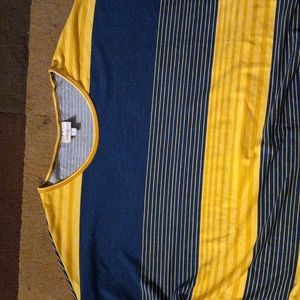 Lularoe t-shirt size Large